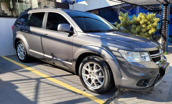 DODGE JOURNEY 3.6 RT V6 GASOLINA 4P AUTOMÁTICO DODGE JOURNEY 3.6 RT V6 GASOLINA 4P AUTOMÁTICO